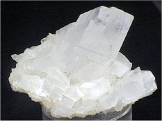 romvoedrikoi-kristalloi
